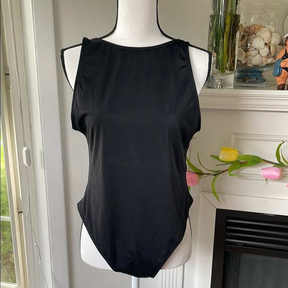 Black Women’s High-Neck Swimsuit
